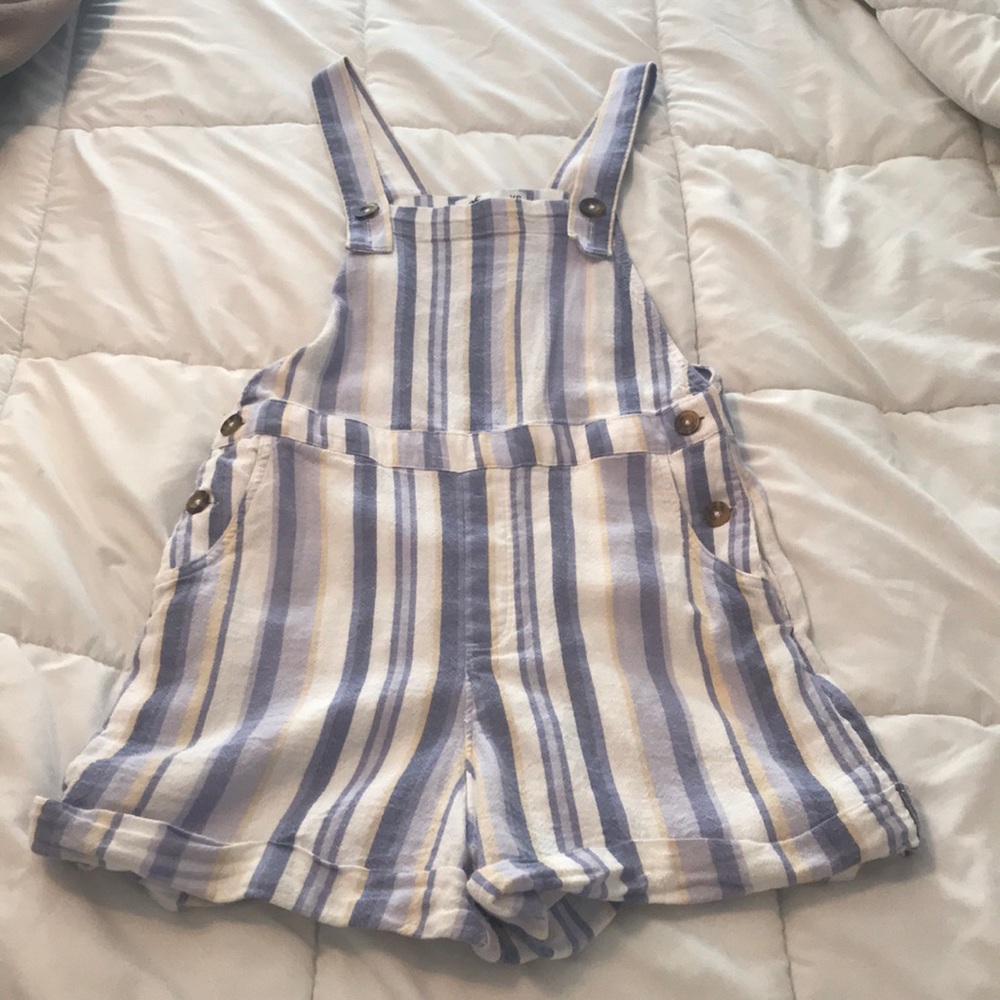 Hollister overalls/romper